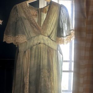 Authentic vintage 1970s Gunne Sax dress